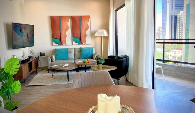 Piantini Luxury Condo-Great balcony-Interior views-pool & gym @ Rooftop