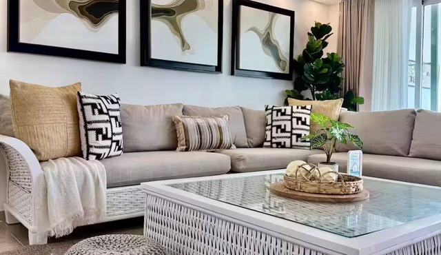 Precioso apartamento de 2 dormitorios en la playa con piscina