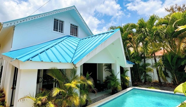 Private House or Villa | Large Pool, Beaches 10 Minutes Away in Las Terrenas