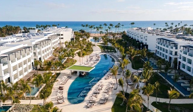 Romantic get away to Secrets Tides Punta Cana in the Dominican Republic in Playas