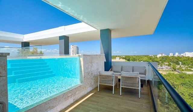 Seaside 2BR Roof Top Pool Ocean View Beach Walk in Juan Dolio