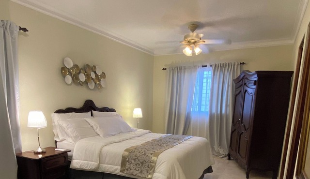 Spacious apartment located in the heart of the city. in SANTO DOMINGO DE GUZMAN