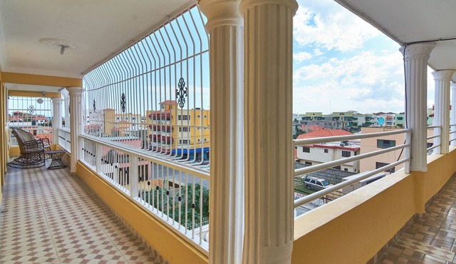 Spacious 2-bedroom Apartment With 2 Bathrooms Near SDQ Airport Fast Wi-fi &