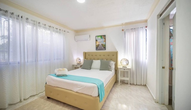Stylish 2-bedroom apartment in Sosua with a pool, grill, high-speed internet, and a backup generator in Sosúa