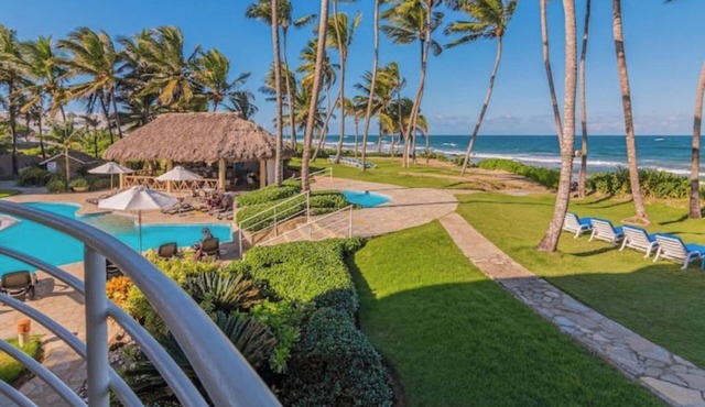 Truly Beachfront at Quiet Beach