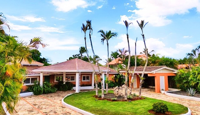 Villa Marco en Casa de Campo 5 habitaciónes piscina golf car camarera y cocinera in La Romana