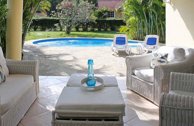 2BD guest-friendly villa with private pool in central Sosua, steps from all! in Sosúa