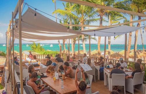 Bavaro Apartment | SUNNY SUITES with ROOFTOP POOL and SPA - PLAYA LOS CORALES