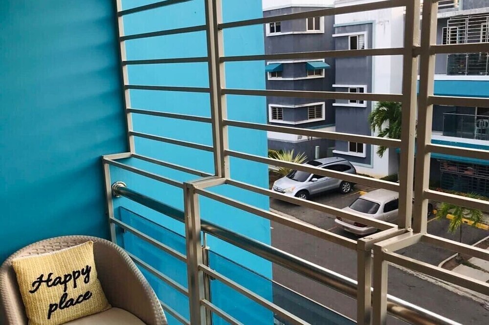 Gregorio Luperon Apartment | Hannah is a nice apartment on a first level.