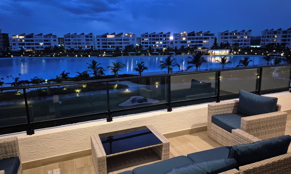 Punta Cana Apartment | Luxury Beach Penthouse Jacuzzi & Lagoon View