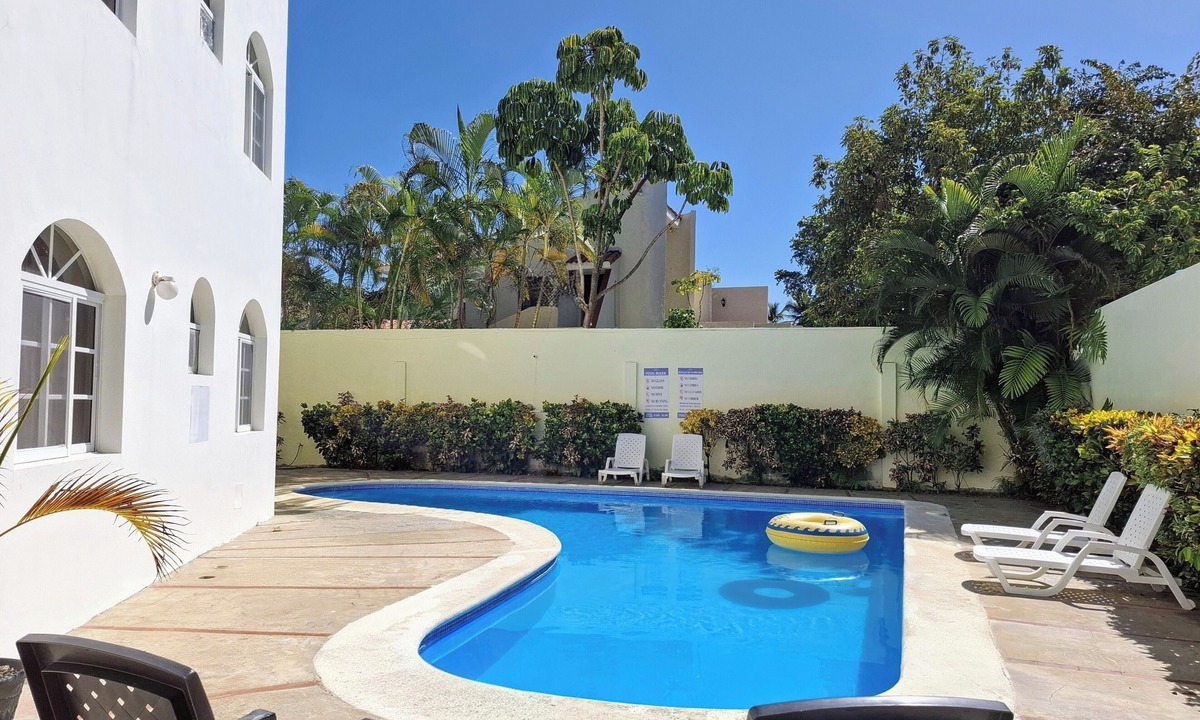 Costambar Apartment | Beach Apartment With Pool - Costambar