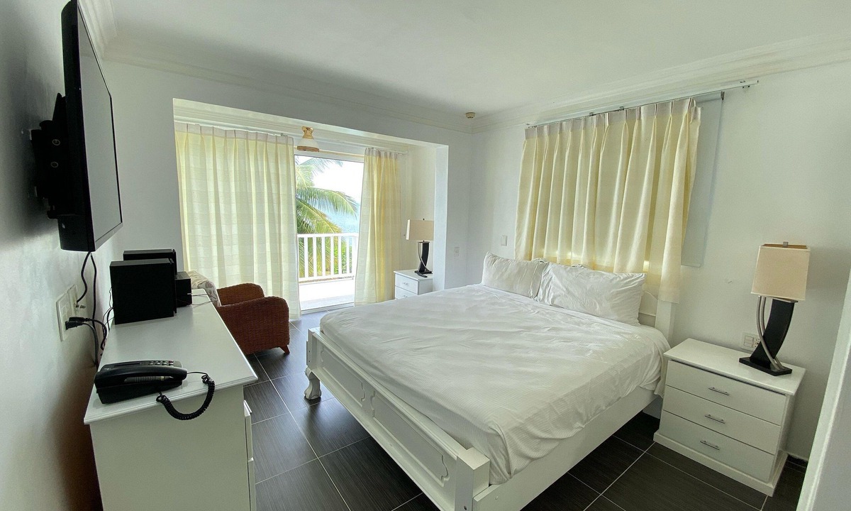 Punta Balandra Apartment | Apartamento Vista Mare 12-201