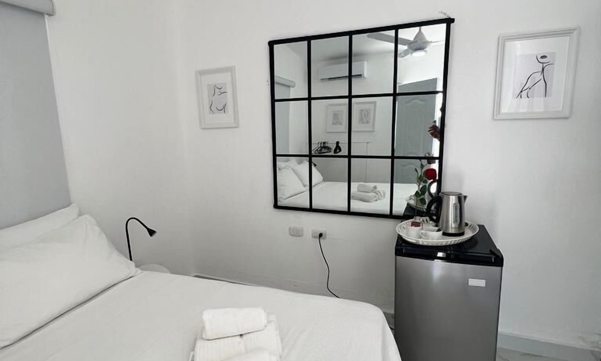 Mano Juan Hotel | Casa Rosada Beach Front