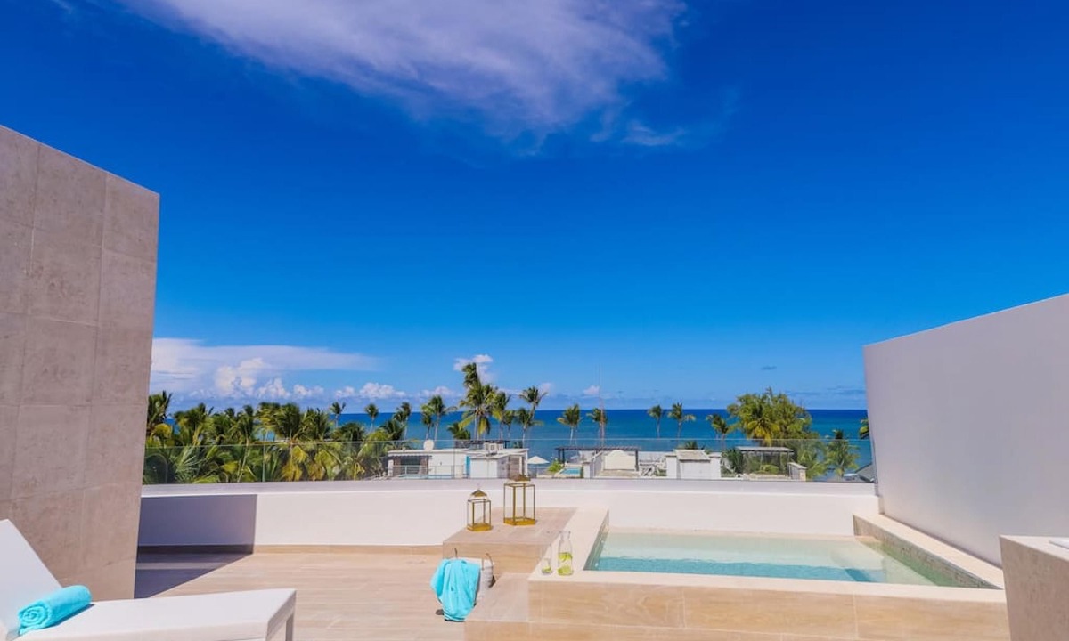 El Cortecito Apartment | Elegant and Spacious Penthouse With Ocean View