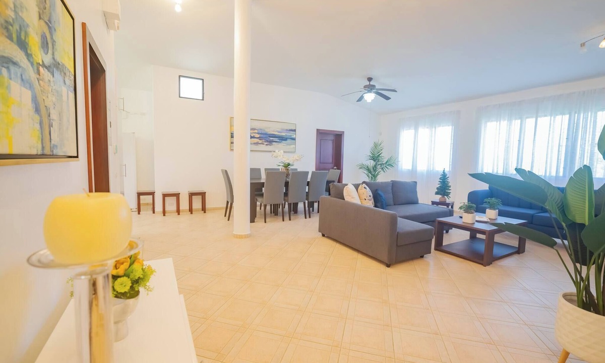Sosua Apartment | 7br Massive Villa In Sosúa - 2mins From Nightlife!