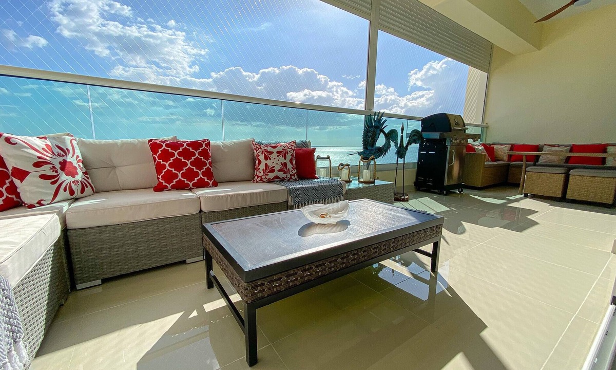 Villas Del Mar Apartment | Spacious Apto With Spectacular Views Of The Beach