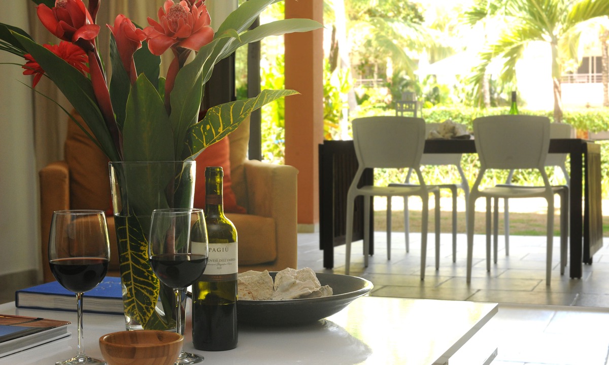El Batey Apartment | Infiniti Blu Luxury Ocean Front Condos