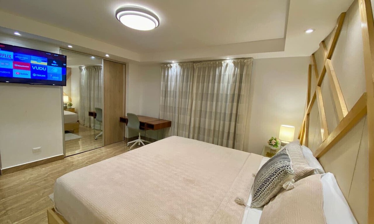 La Arboleda Condo | Lovely Apartment in the Heart of the City: Renovated, Stylish Decor
