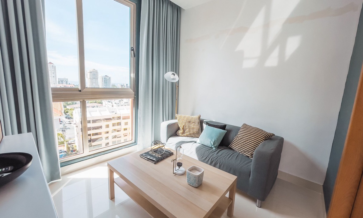 Bella Vista Apartment | Bright & Spacious Apt In City central Getaway