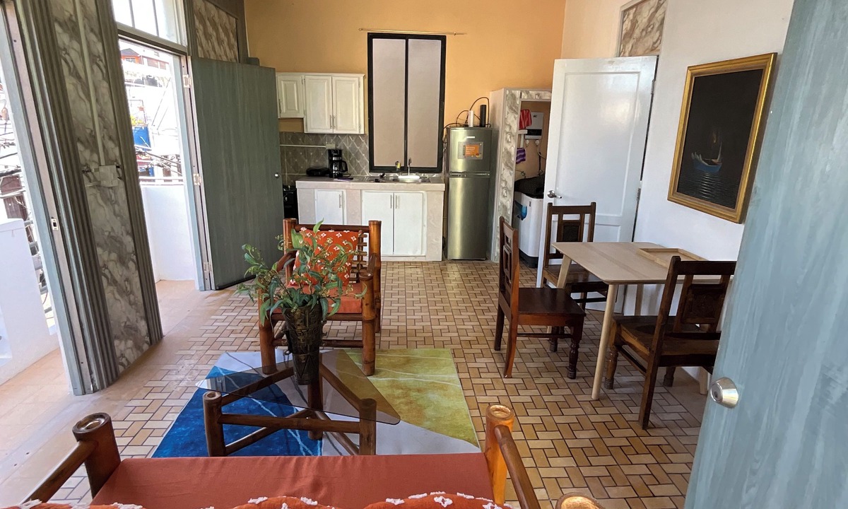 Ciudad Nueva Apartment | Spacious apartment in Zona Colonial. Walking distance to city Promenade