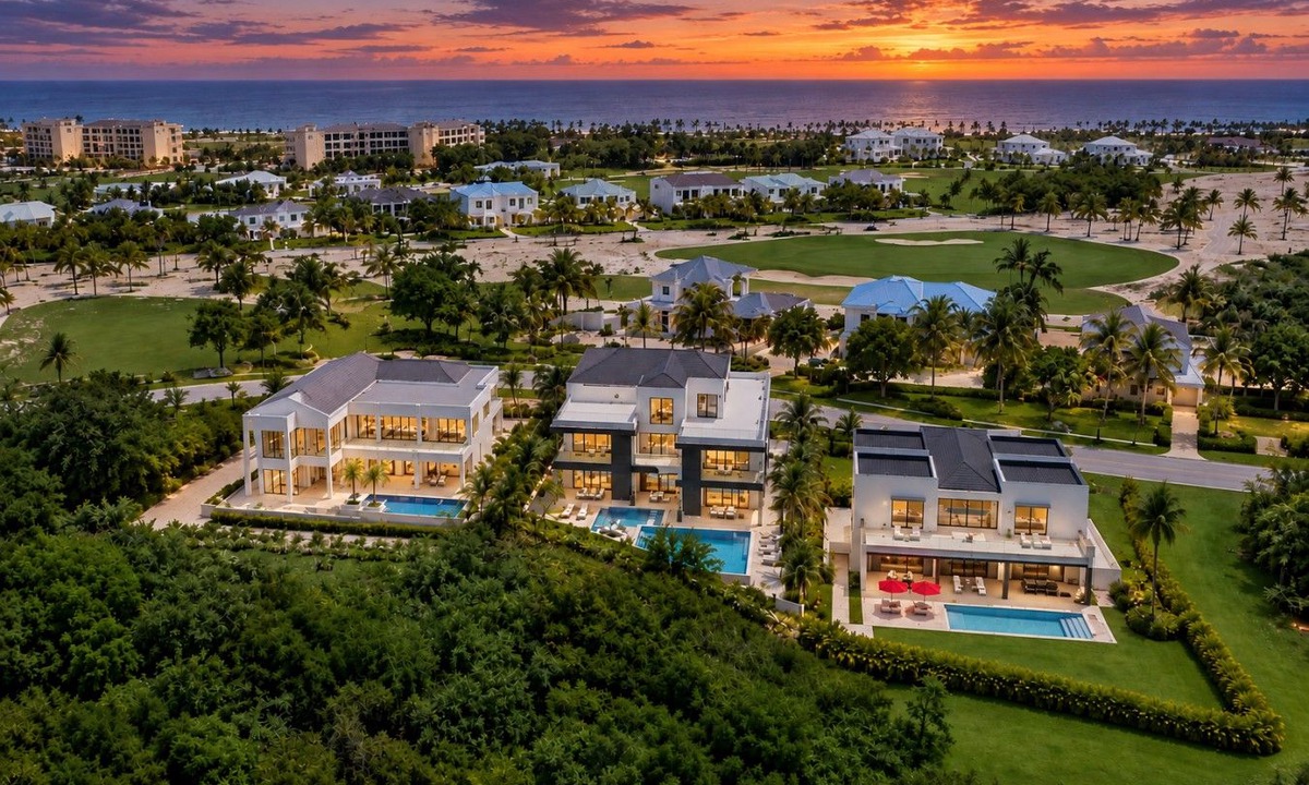 Punta Cana Villa | Las Palmas Estate: 3 luxury villas, pools, Jacuzzis, golf carts & staff