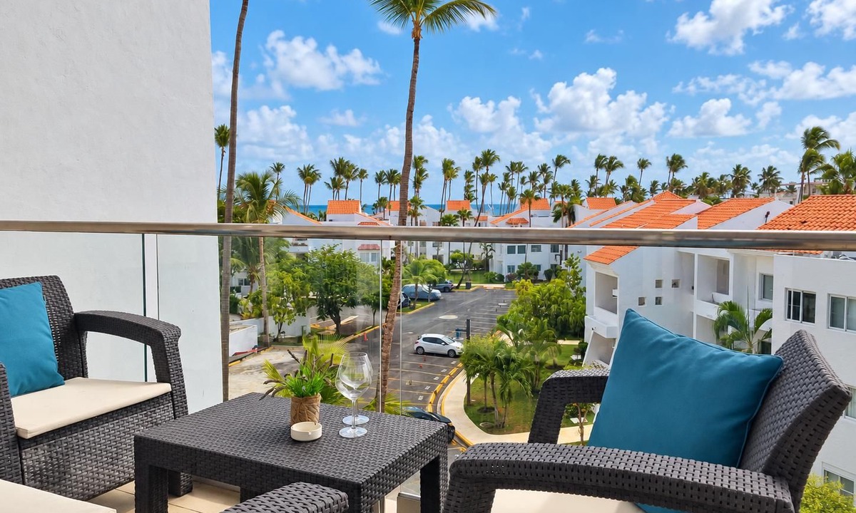 Bavaro Apartment | Ocean View Sunrise 2BR Navio Los Corales C403