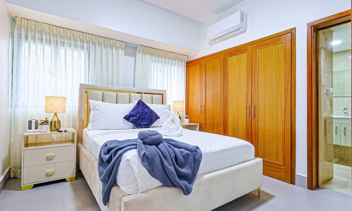 Downtown Santo Domingo Apartment | Luxury Centric Apt with Pool, Full AC, Fast Wi-Fi, Stunning City Views