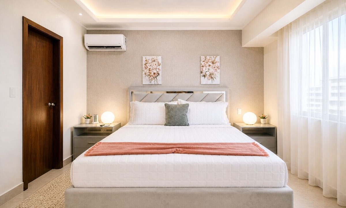 Evaristo Morales Apartment | Beautiful City Center 1BR Condo, Full AC, Fast Wi-Fi, King Bed, Pool.