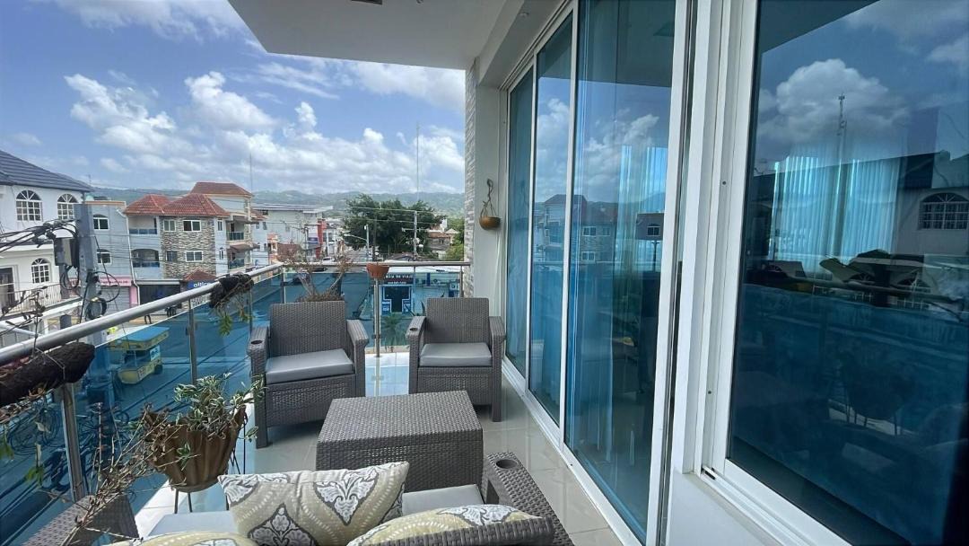 Tenares Apartment | Charming Central Tenares Apartment with Stunning Mountain Views