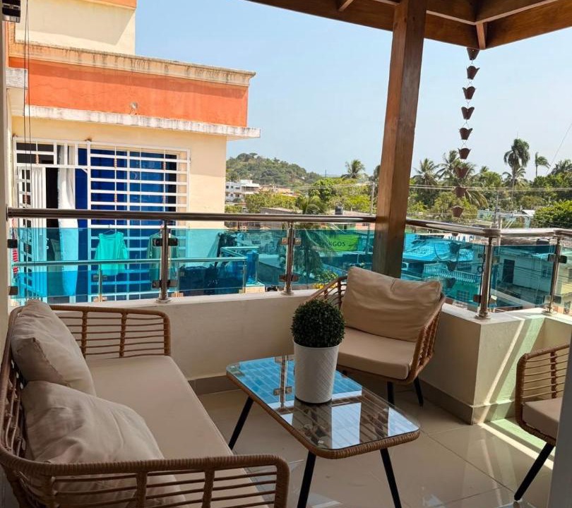 San Cristobal Apartment | Modern Apartment 2bed Terrace Parking