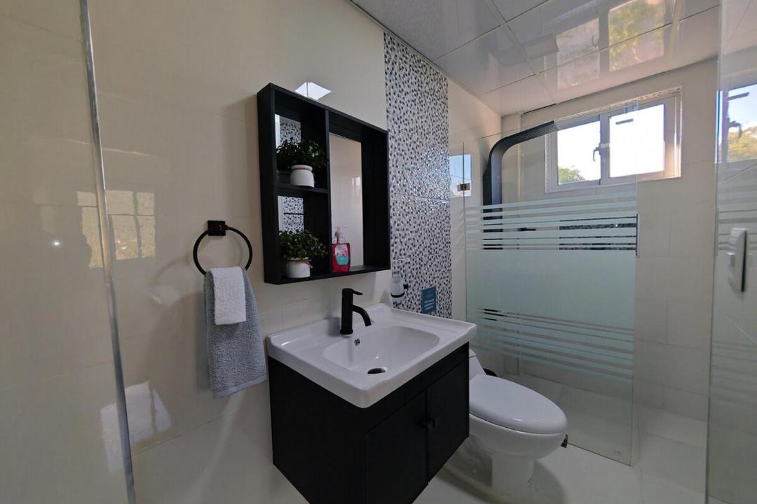 Paraiso Apartment | 2 Bdrm 1 Bath Near River and Beach, 3L