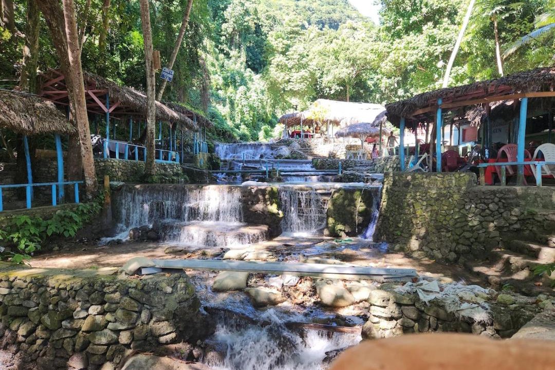 Paraiso Apartment | 2 Bdrm, 1 Bath, Wifi, Near River and Beach, 4R