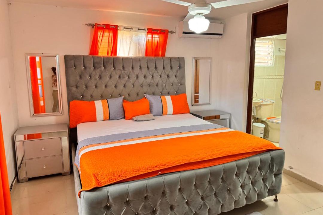 Guaricano Apartment | 1Dom Rep - Huge cozy 3 bedrooms - close to all transportation Jacobo Majluta - Residencial Paradise V Colina Arroyo 1