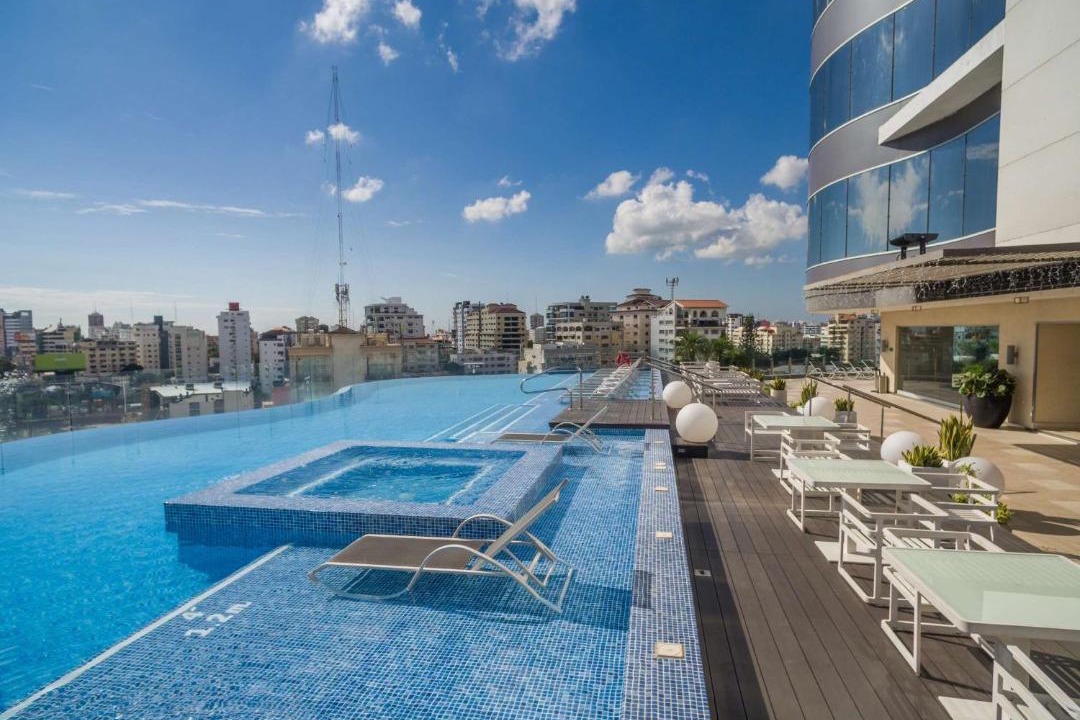 Ensanche Naco Hotel | Embassy Suites by Hilton Santo Domingo