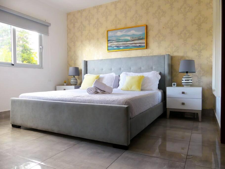 Santiago Province Apartment | Dreams Room Soha II