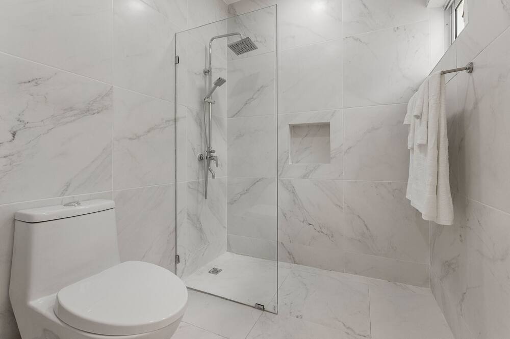 Photo of Bathroom in Los Lagos
