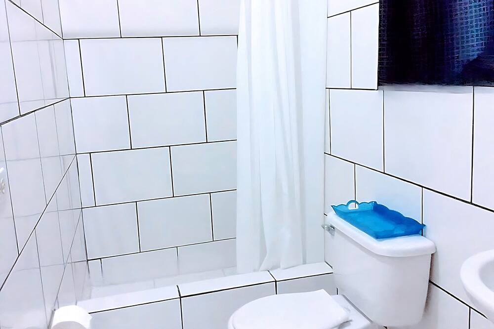 Photo of Bathroom in Alma Rosa