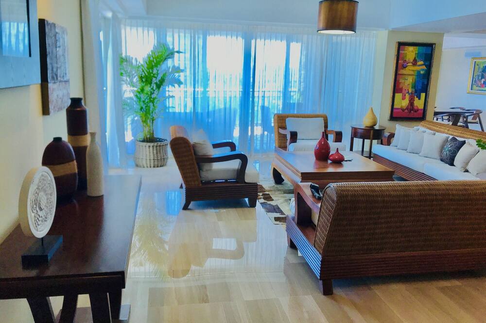 Photo of Livingroom in San Geronimo