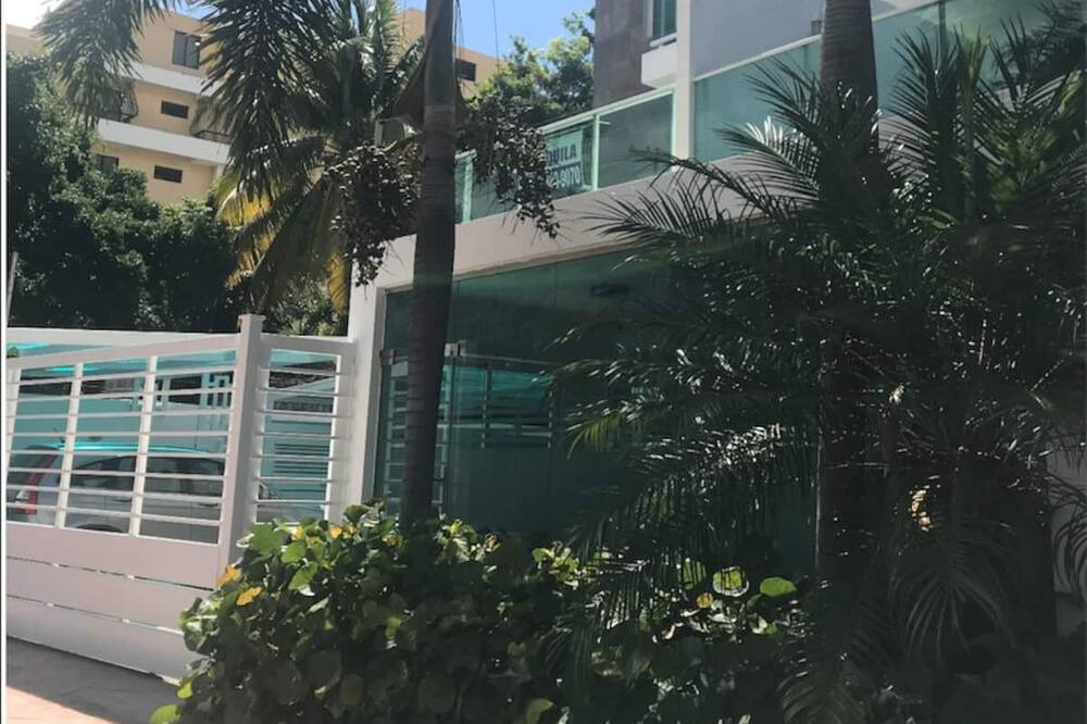 Photo of Outdoor in Gascue