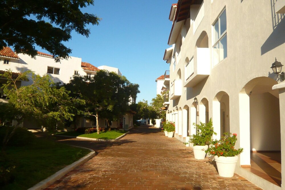 Photo of Outdoor in Dominicus