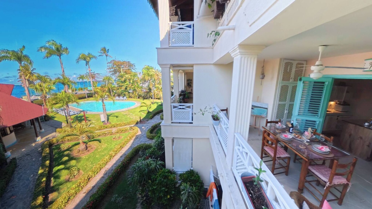 Photo of Patio Balcony in La Iglesia