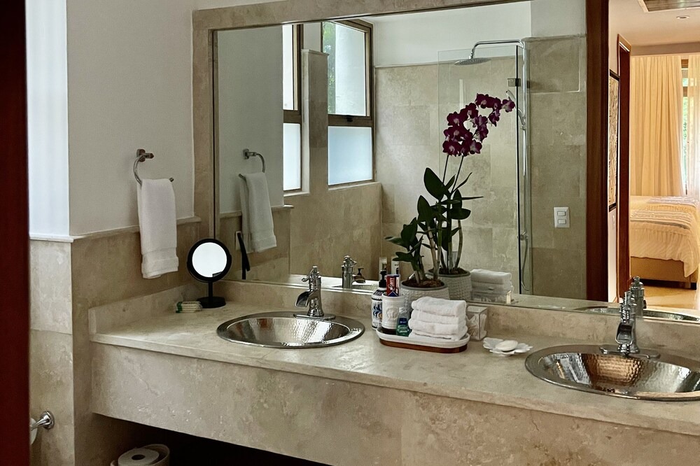 Photo of Bathroom in Villa Hermosa