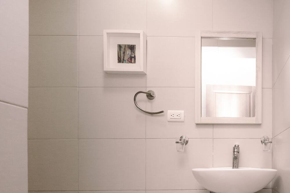 Photo of Bathroom in Dominicus