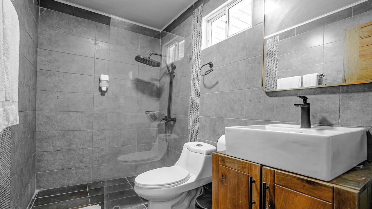 Photo of Bathroom in El Factor