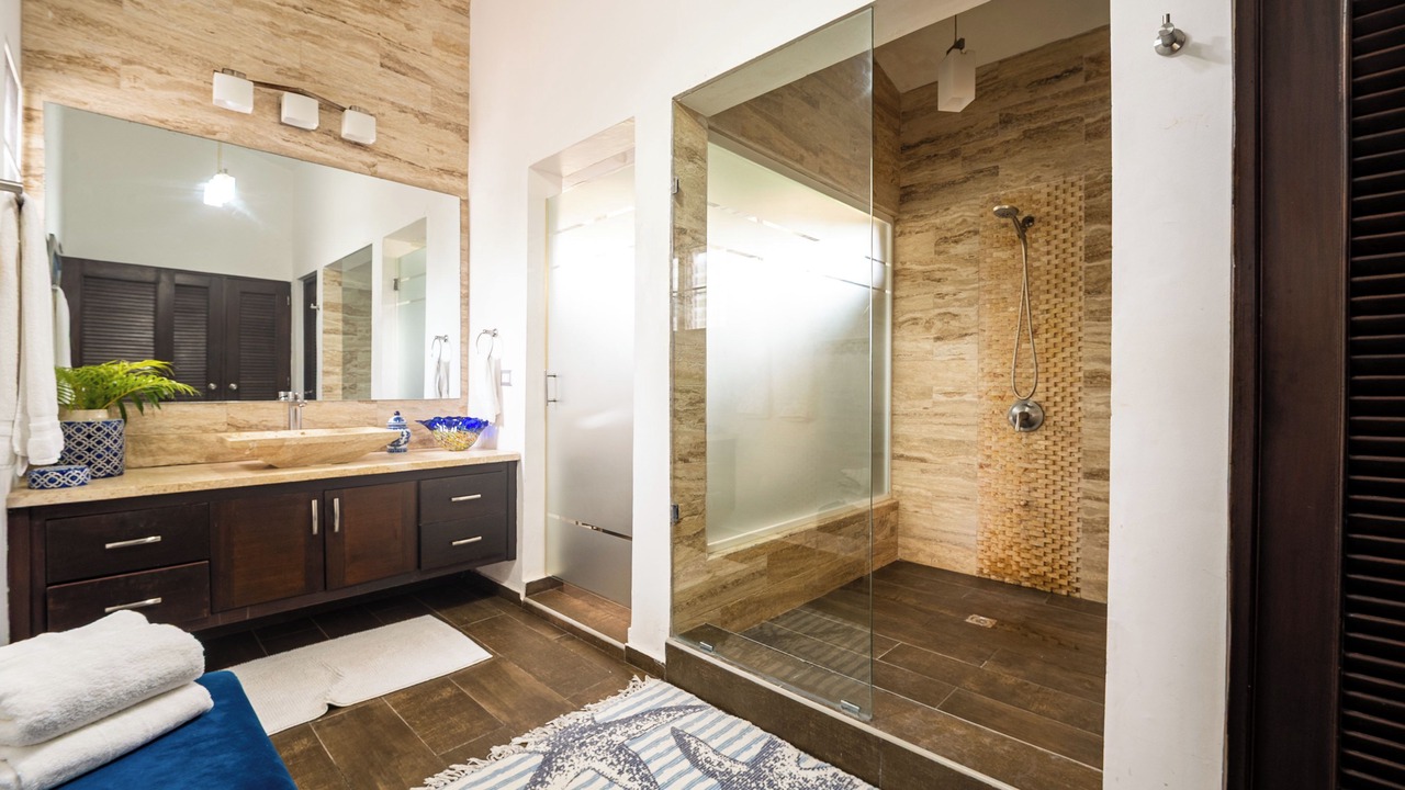 Photo of Bathroom in Costambar