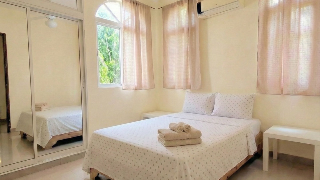 Photo of Bedroom in Costambar