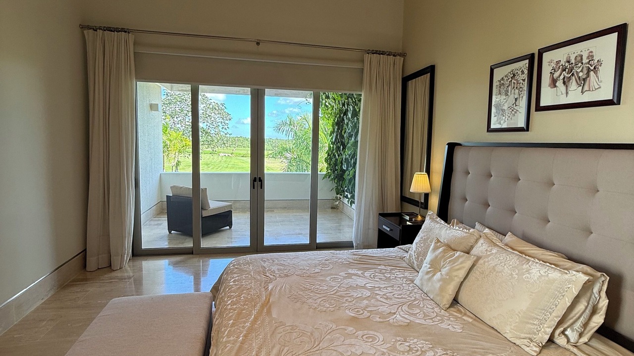 Photo of Bedroom in Los Altos