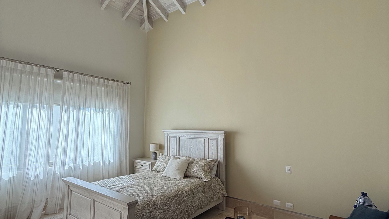 Photo of Bedroom in Los Altos