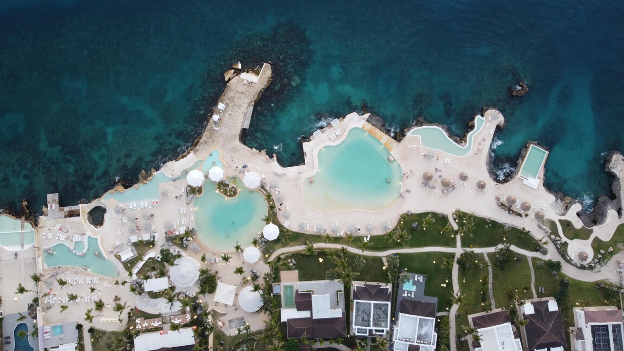 Photo of Others in Dominicus