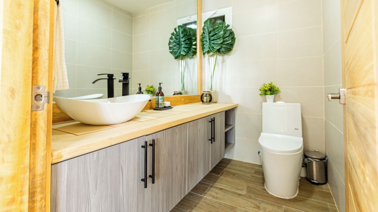 Photo of Bathroom in Portillo